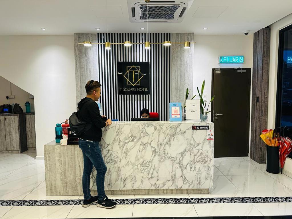 T Square Hotel Ipoh Buitenkant foto